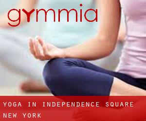 Yoga in Independence Square (New York)